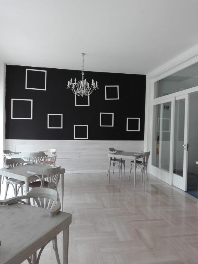 Hotel Morri'S Ρίμινι Εξωτερικό φωτογραφία